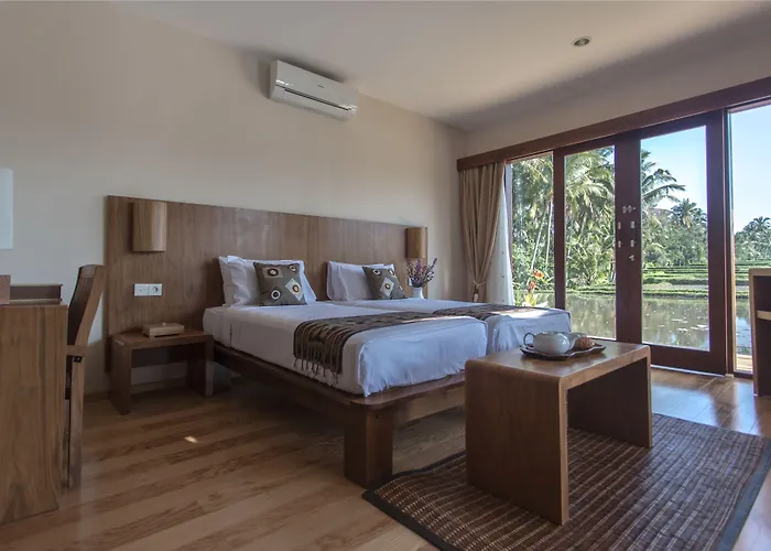 Manyi Village Hotel