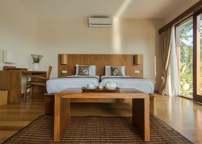 Manyi Village Hotel