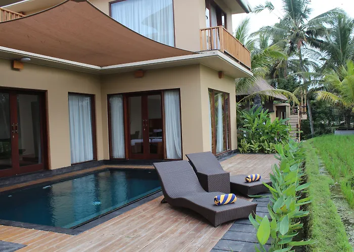 Manyi Village Hotel 3*