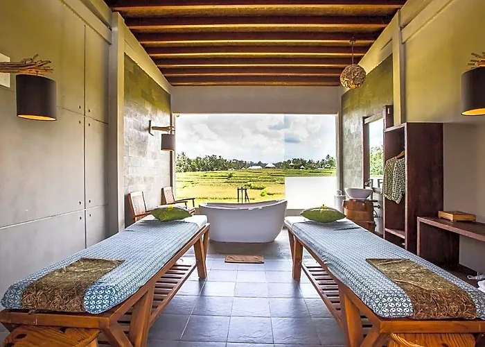 Manyi Village Hotel