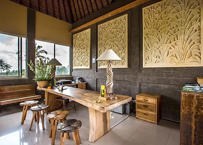 Manyi Village Hotel